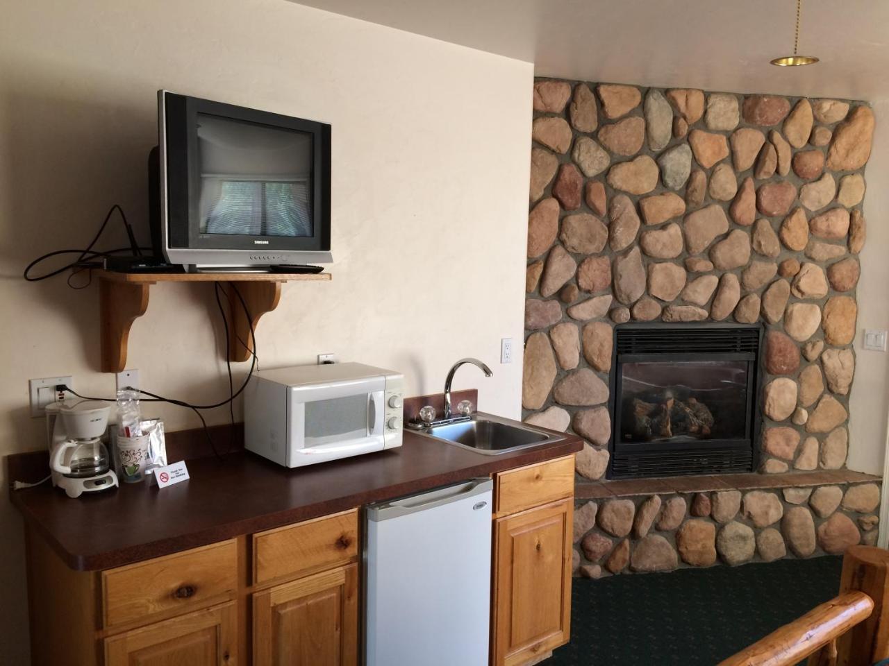 Creekside Preserve Lodge & Cabins Cordes Lakes Dış mekan fotoğraf